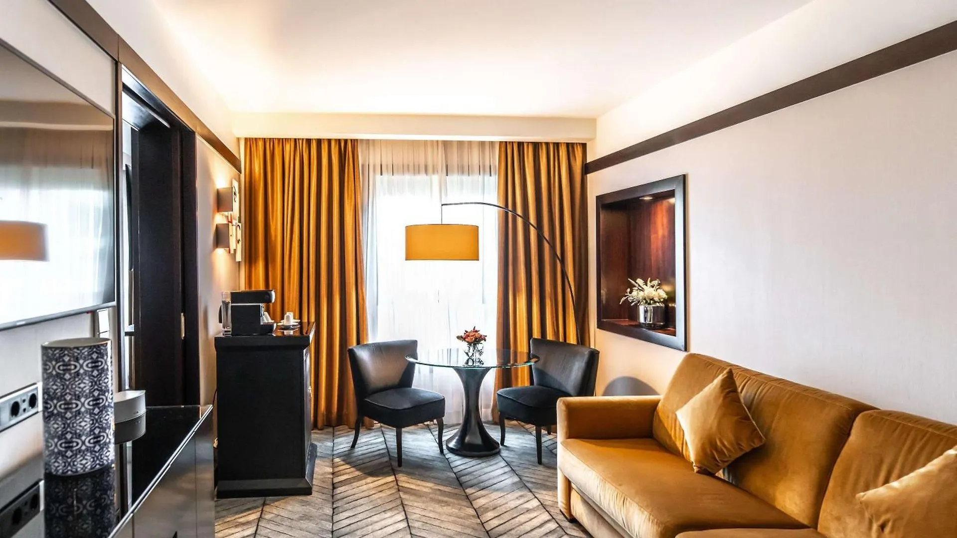 Hotel Sofitel Lisbon Liberdade 5*,  Portogallo