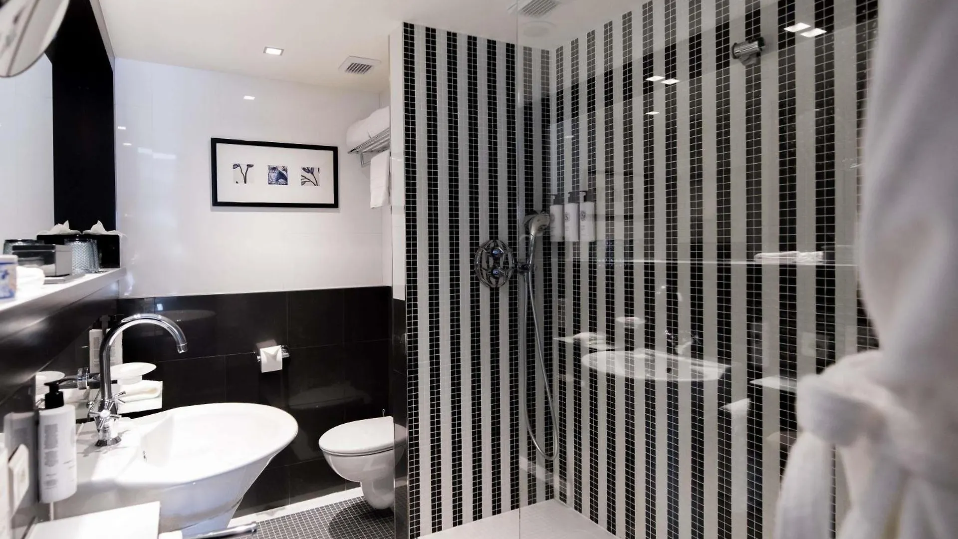 מלון Sofitel Lisbon Liberdade 5*,